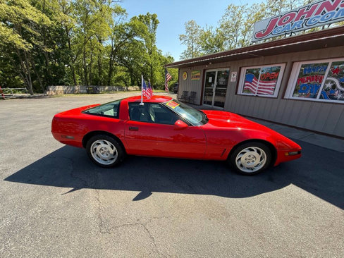 Used 1995 Chevrolet Corvette Coupe image 2