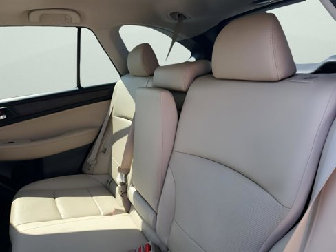 Used 2016 Subaru Outback 2.5i Limited image 19