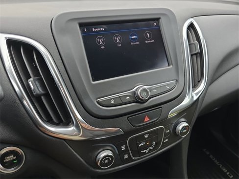 Used 2020 Chevrolet Equinox LT image 13