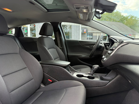 Used 2024 Chevrolet Malibu RS image 11