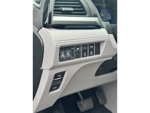 Used 2019 Honda Odyssey Elite image 8