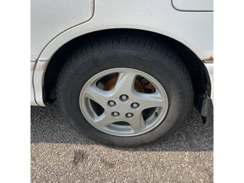 Used 1998 Toyota Avalon XLS image 14