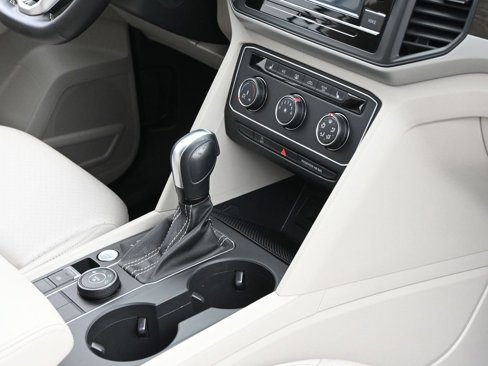 Used 2022 Volkswagen Atlas SE image 32