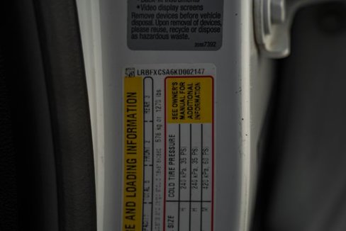 Used 2019 Buick Envision Essence image 39