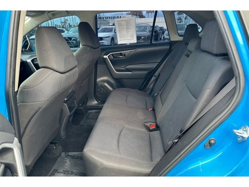 Used 2019 Toyota RAV4 LE image 13