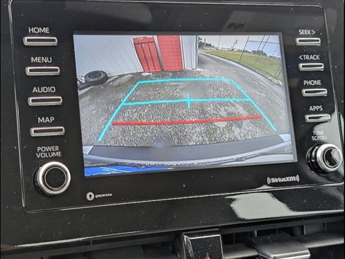 Used 2022 Toyota Camry SE image 11