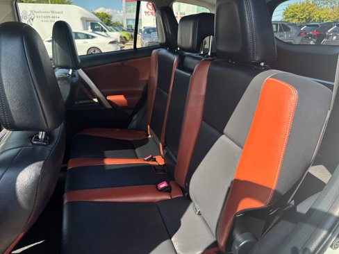 Used 2014 Toyota RAV4 Limited image 34