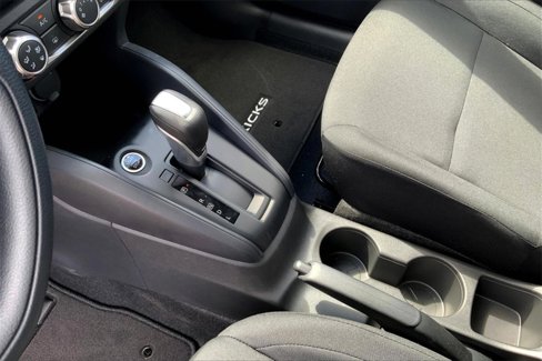 New 2025 Nissan Kicks Play S image 9