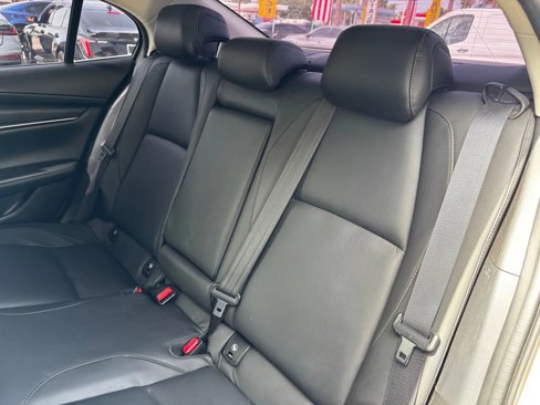 Used 2023 MAZDA MAZDA3 s image 25