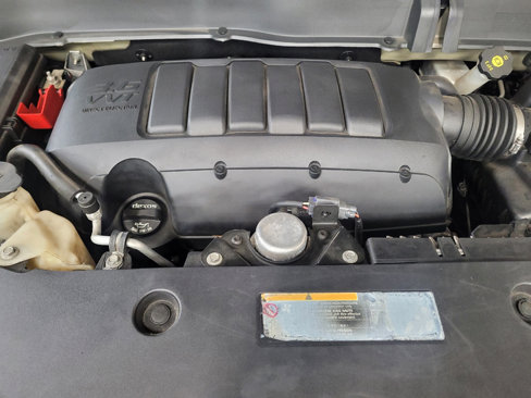 Used 2016 GMC Acadia SLE image 30