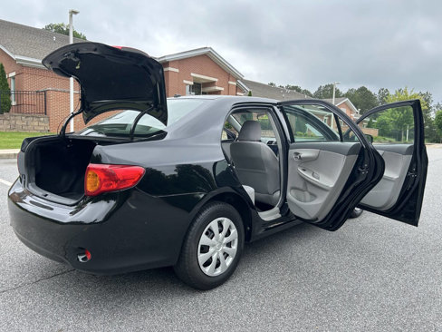 Used 2010 Toyota Corolla image 40