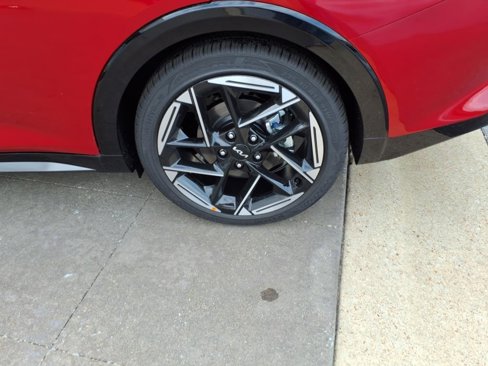 New 2025 Kia K4 GT-Line image 7