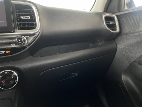 Used 2020 Hyundai Venue SE image 29