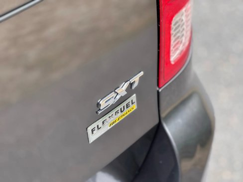 Used 2019 Dodge Grand Caravan SXT image 10