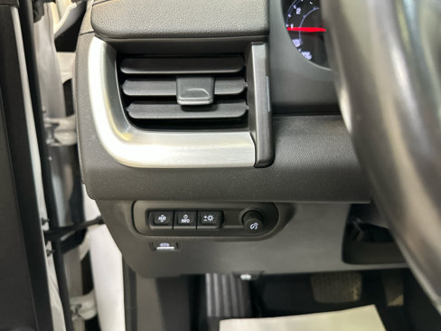 Used 2022 GMC Terrain SLT w/ Infotainment Package II image 23