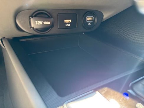Used 2023 Hyundai Elantra SEL image 21