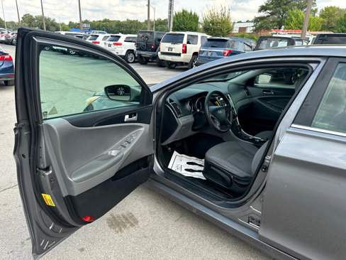 Used 2011 Hyundai Sonata GLS image 14