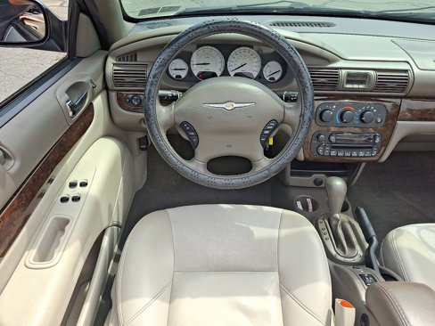 Used 2006 Chrysler Sebring Limited w/ Electronics Convenience Group image 12