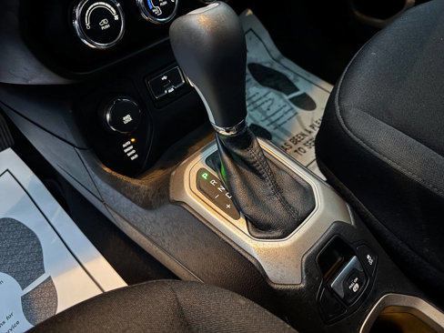 Used 2017 Jeep Renegade Sport w/ Power & Air Group image 33