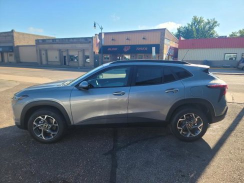 New 2025 Chevrolet Trax LT image 6