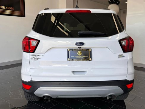 Used 2019 Ford Escape SEL image 5