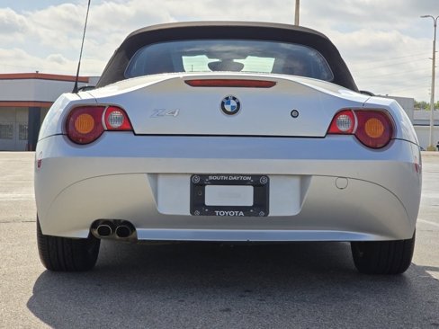 Used 2004 BMW Z4 2.5i image 22