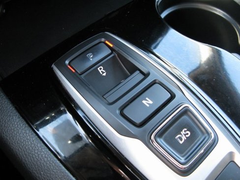 Used 2017 Honda Pilot Touring image 30