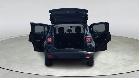 Used 2020 Jeep Renegade Latitude image 13