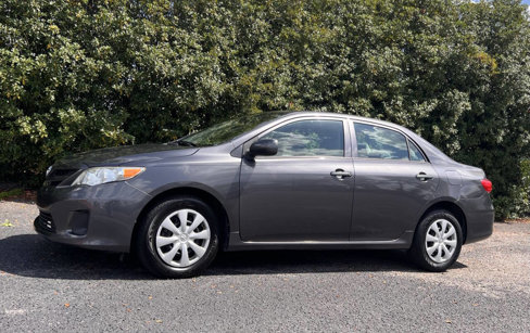 Used 2013 Toyota Corolla LE Special Edition image 3