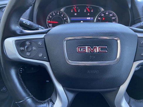 Used 2023 GMC Terrain SLT image 8