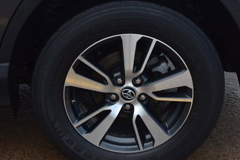 Used 2017 Toyota RAV4 XLE image 11