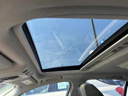 Used 2016 BMW 320i Sedan image 23