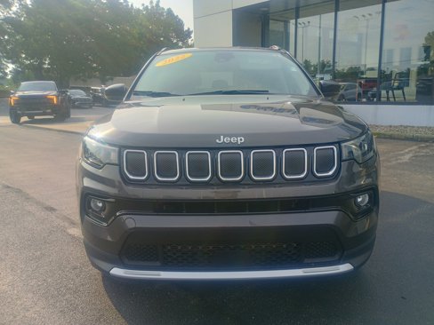 Used 2022 Jeep Compass Limited image 2