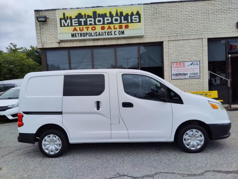 Used 2017 Chevrolet City Express LT image 1