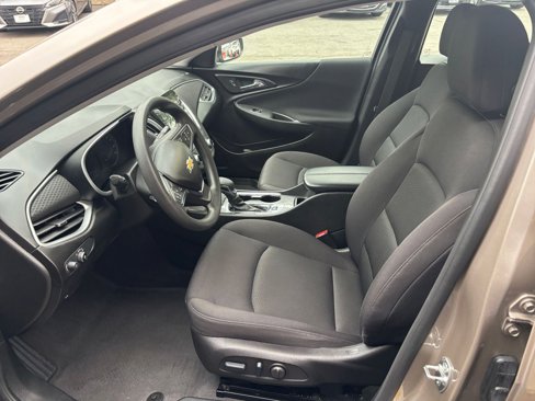 Used 2024 Chevrolet Malibu LT image 27