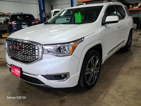 Used 2017 GMC Acadia Denali image 4