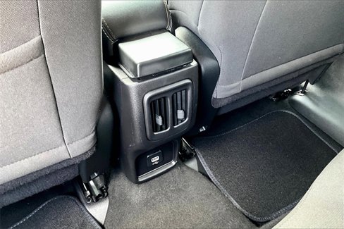 Used 2020 Jeep Compass Sport image 10