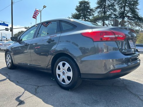 Used 2017 Ford Focus S image 5
