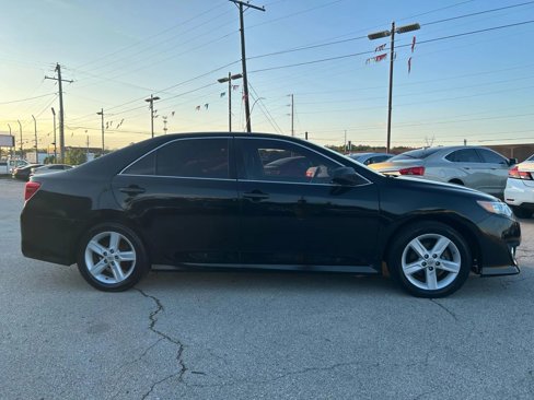Used 2012 Toyota Camry SE image 6