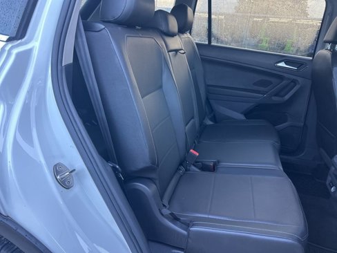 Used 2018 Volkswagen Tiguan SEL image 25
