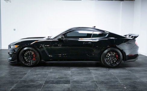 Used 2020 Ford Mustang Shelby GT350 w/ Technology Package image 7