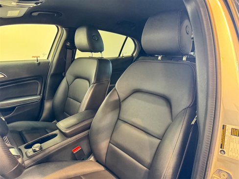 Used 2018 Mercedes-Benz GLA 250 4MATIC image 19