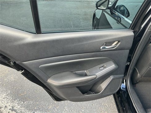 Used 2020 Nissan Altima 2.5 SR w/ Premium Package image 19