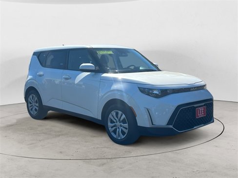 Used 2023 Kia Soul LX image 7