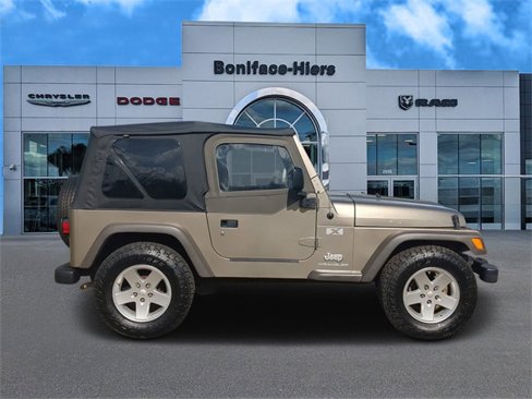 Used 2005 Jeep Wrangler X image 3