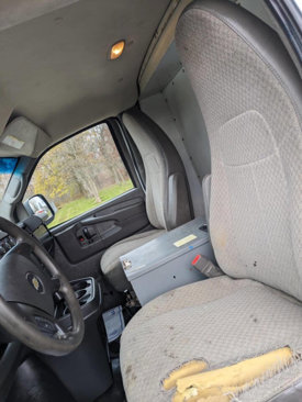 Used 2013 Chevrolet Express 3500 image 7