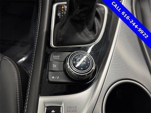 Used 2019 INFINITI Q60 3.0t Luxe w/ Essential Package image 19
