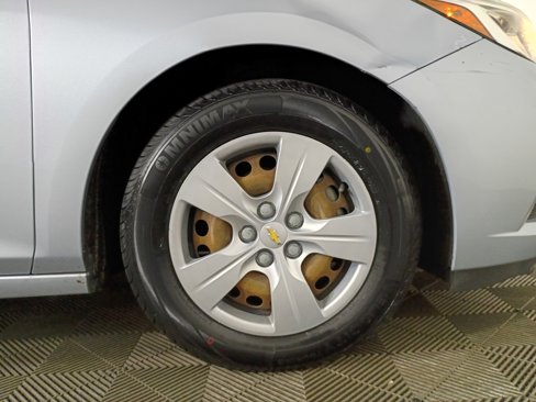 Used 2017 Chevrolet Cruze LS image 43