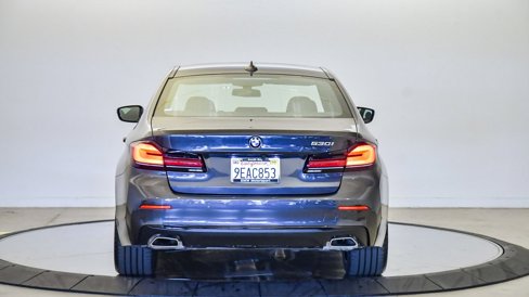 Certified 2023 BMW 530i w/ Premium Package image 3