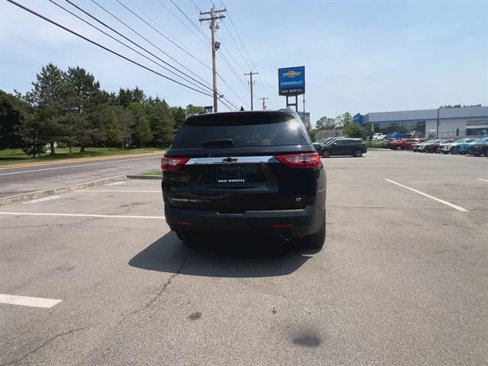Used 2021 Chevrolet Traverse LT image 7